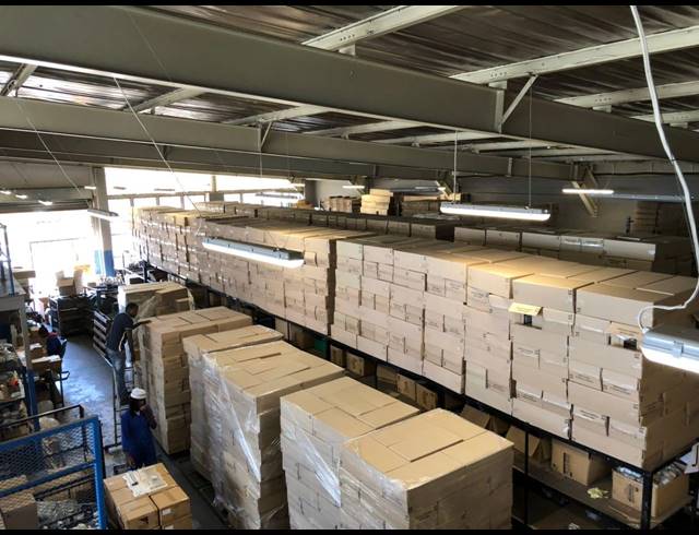1,750M² WAREHOUSE FOR SALE IN GERMISTON SOUTH